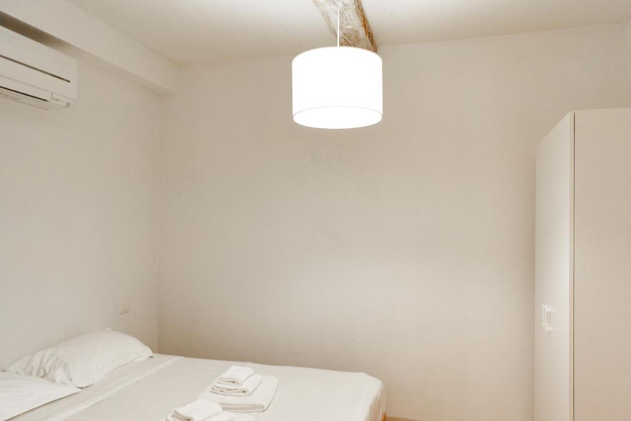 Graceful Apartment In The Heart Of Флоренция Экстерьер фото