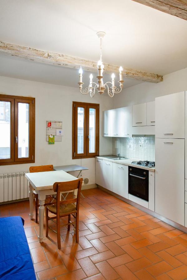 Graceful Apartment In The Heart Of Флоренция Экстерьер фото